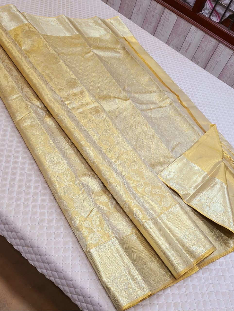 Classic Pastel Yellow Tint 2gm Zari Bridal Tissue Elegance Kanchipuram Handloom Silk Saree SS26617