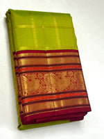 Load image into Gallery viewer, Classic Spring Green &amp; Chilli Red 2gm Zari Elegance Kanchipuram Handloom Silk Saree SS28430
