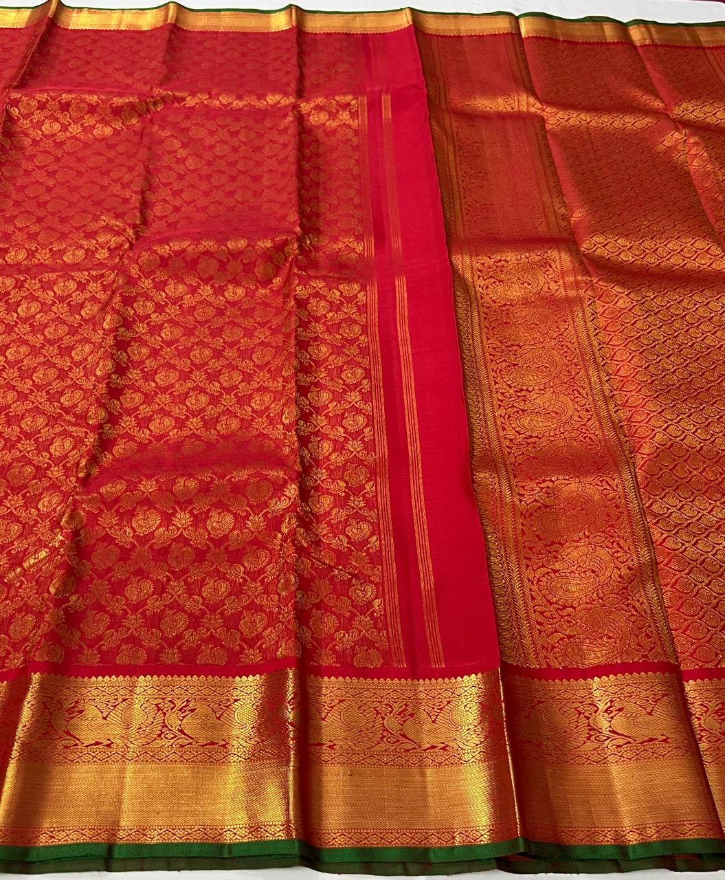 Classic Chilly Red 2gm Zari Bridal Elegance Kanchipuram Handloom Silk Saree SS24269