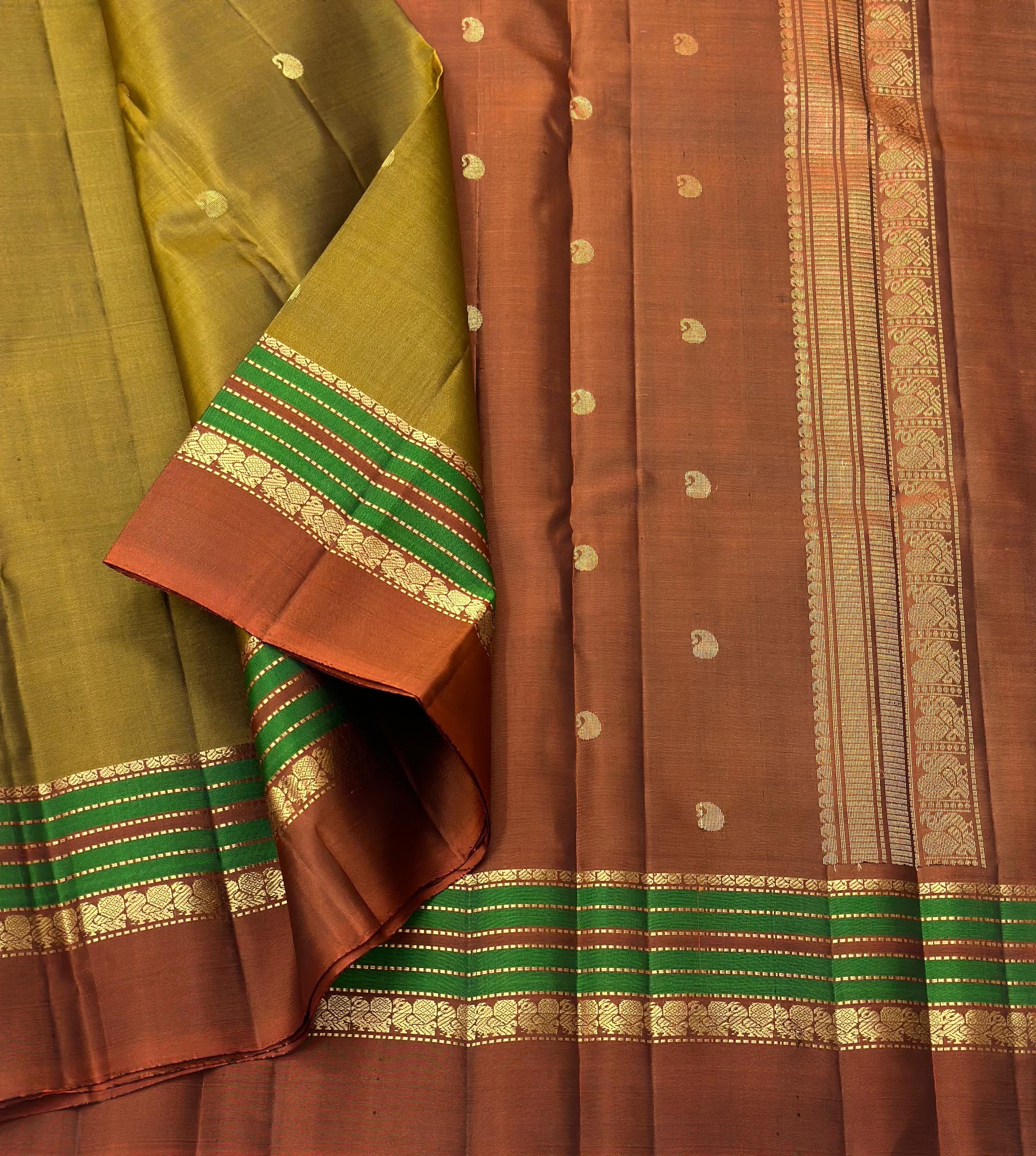 Classic Mustard & Creamy Brown 1gm Zari Elegance Kanchipuram Handloom Silk Saree SS24139