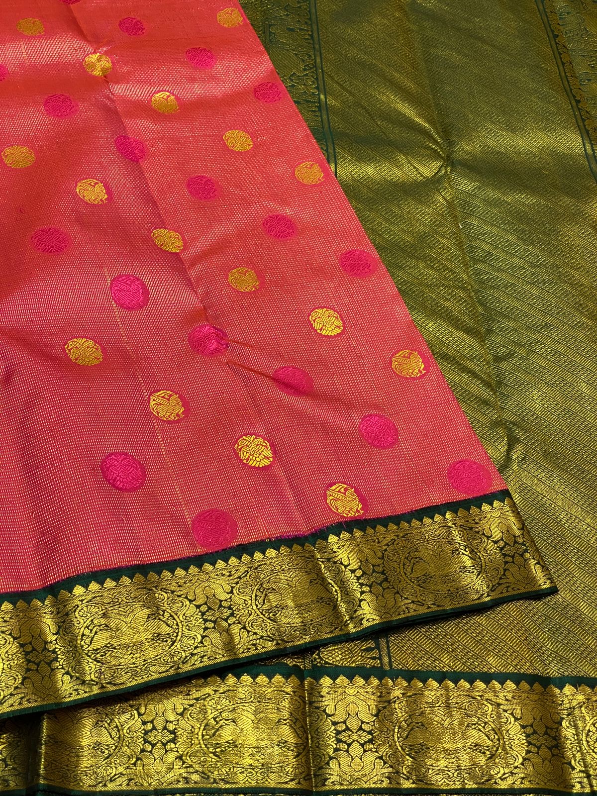 Classic Deep Pink & Green 2gm Zari Elegance Kanchipuram Handloom Silk Saree SS25169
