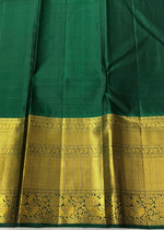 Load image into Gallery viewer, Clasic Beige Cream &amp; Dark Green 2gm Zari Bridal Elegance Kanchipuram Handloom Silk Saree SS24402
