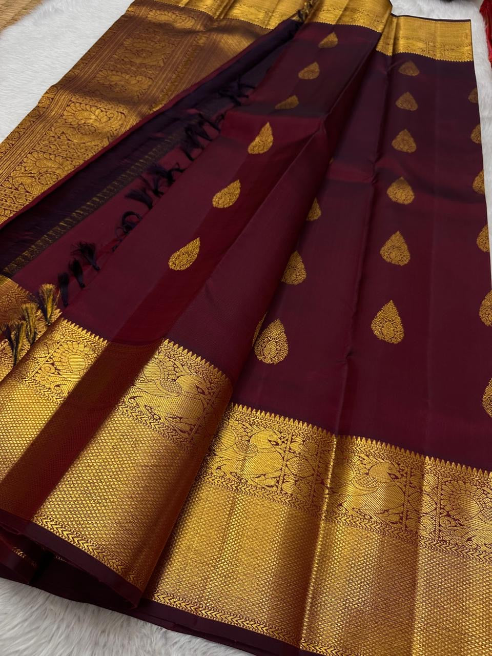 Classic Sangria Maroon Bridal Elegance Kanchipuram Handloom Silk Saree SS23609