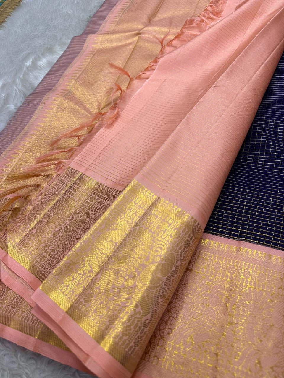 Classic Navy Blue & Peach Kanchipuram Handloom Silk Saree SS26030