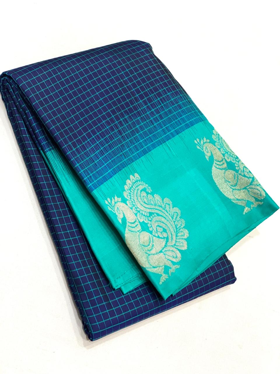 Classic Deep Blue & Sea Green Elegance Kanchipuram Handloom Silk Saree SS23542