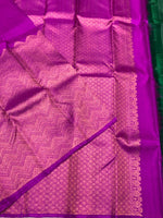 Load image into Gallery viewer, Classic Purple Violet &amp; Pine Green 2gm Zari Elegance Kanchipuram Handloom Silk Saree SS25439
