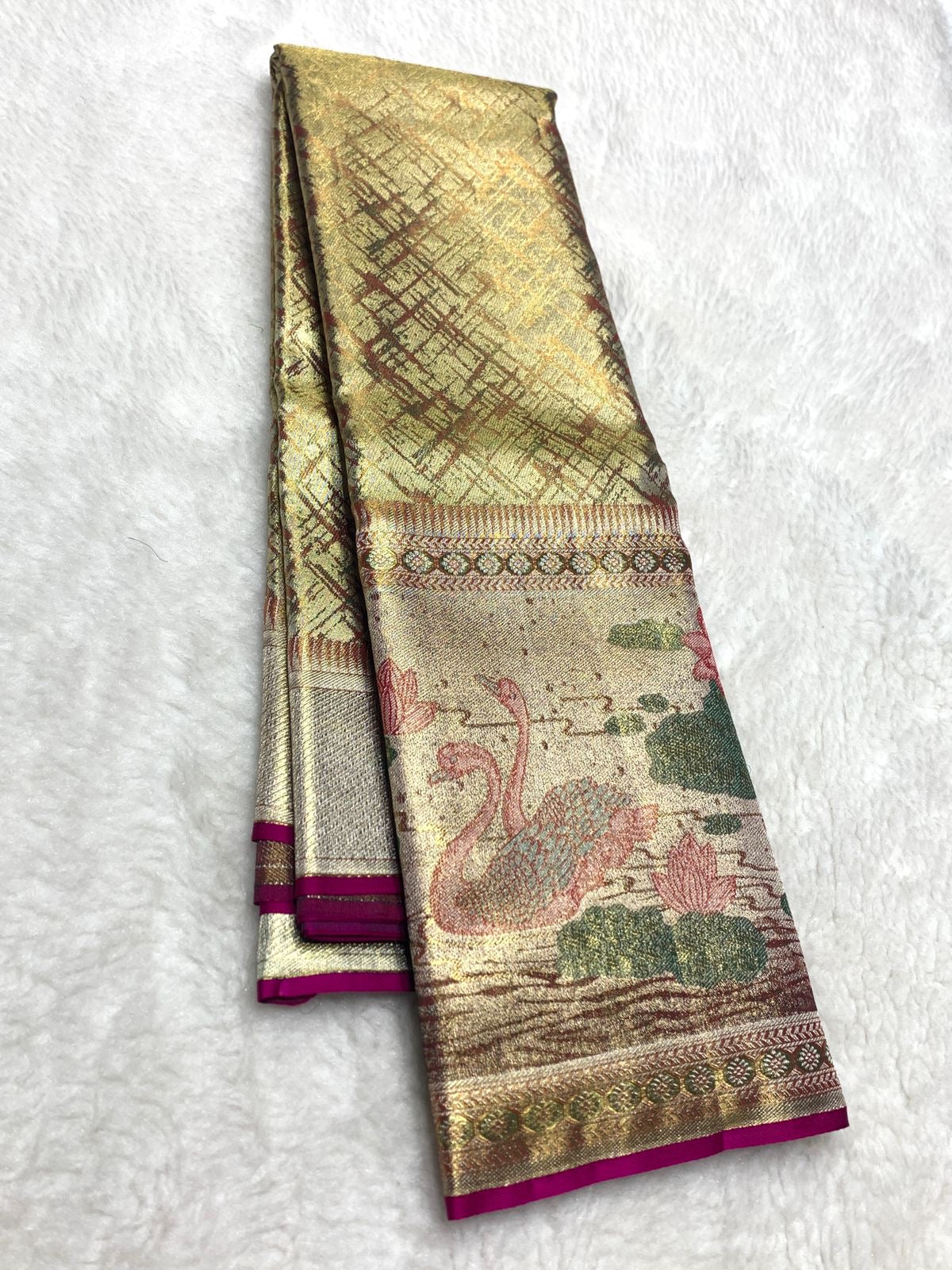 Classic Gold 2gm Zari Bridal Elegance Kanchipuram Handloom Silk Saree SS25366