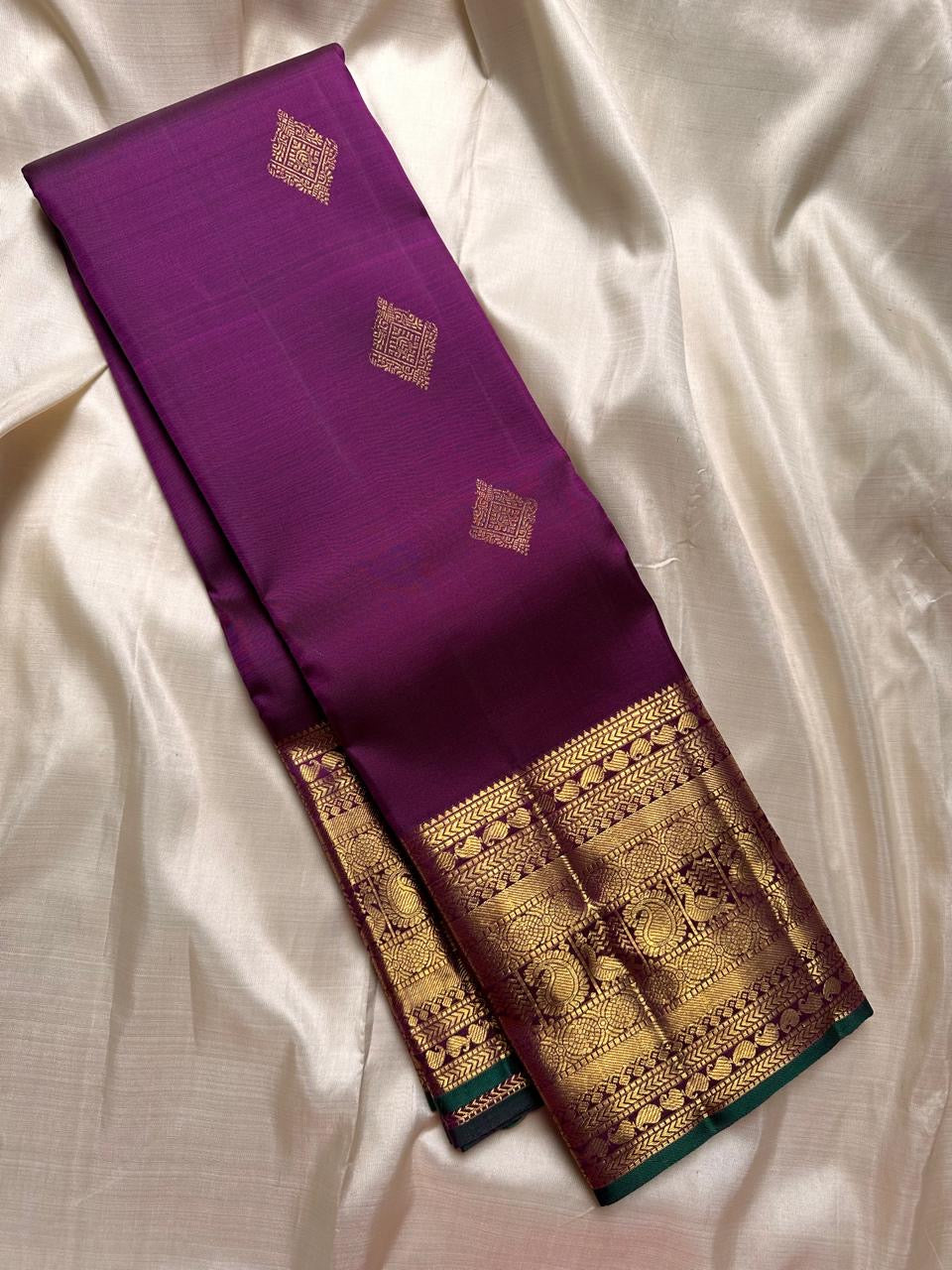 Berry Purple & Deep Green Bridal Elegance Kanchipuram Handloom Silk Saree SS22593