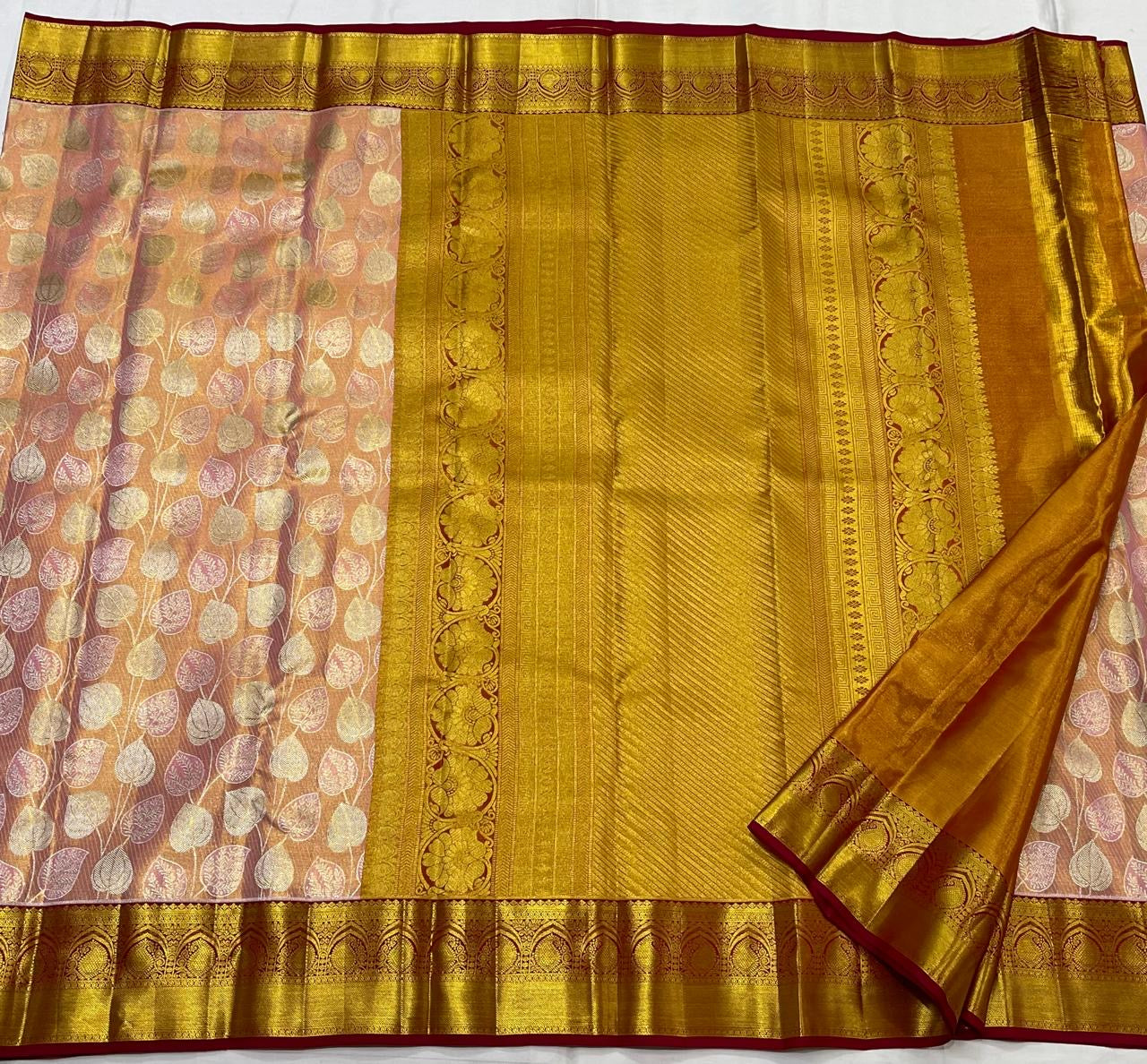 Classic Sunset Peach & Red 2gm Zari Brocade Bridal Elegance Kanchipuram Handloom Silk Saree SS23639