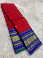 Load image into Gallery viewer, Classic Chilli Red &amp; Peacock Green Elegance Kanchipuram Handloom Silk Saree SS27210
