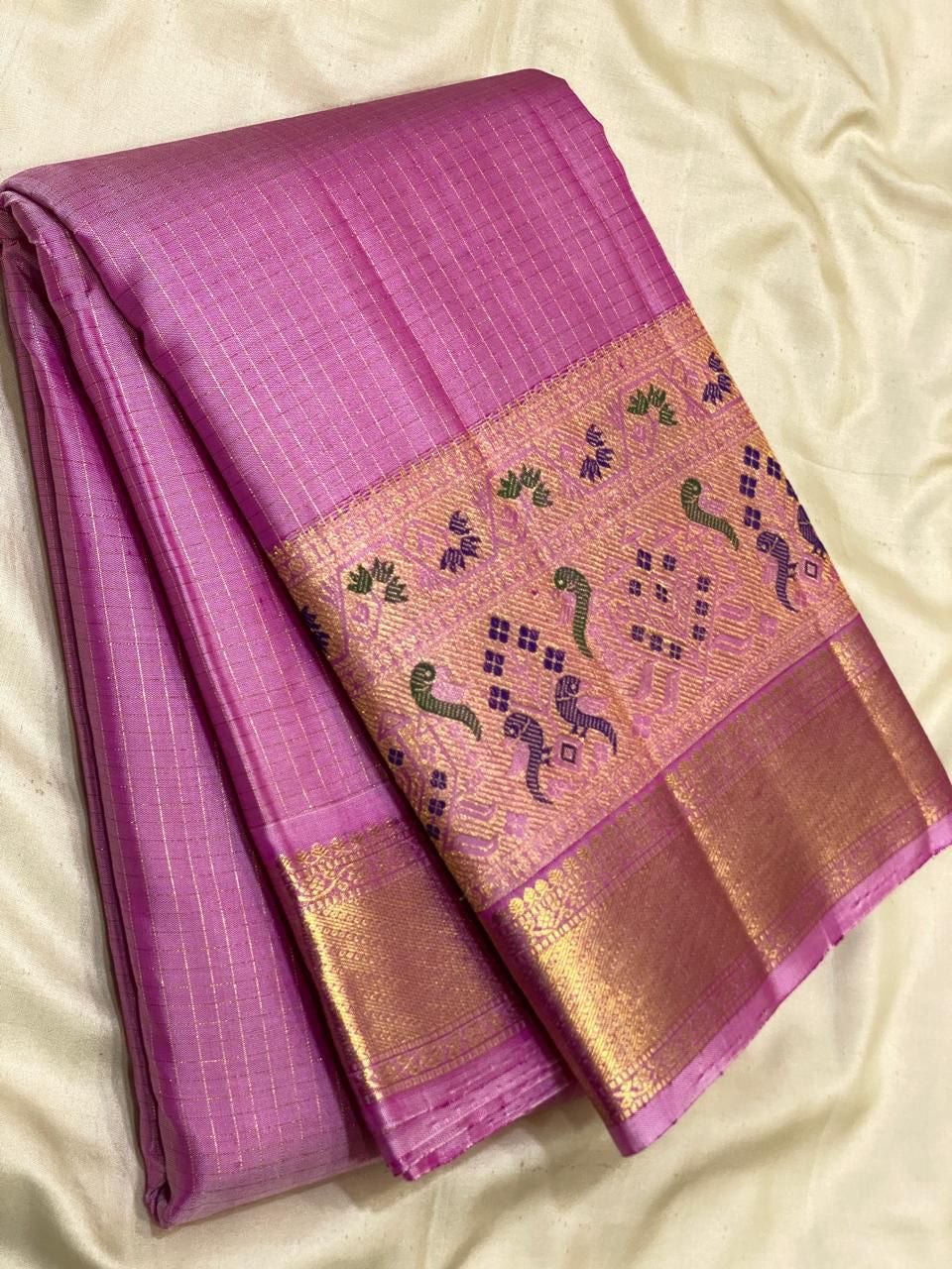 Classic Onion Pink 2gm Zari Paithani Vaira Oosi Checks Kanchipuram Handloom Silk Saree SS26506
