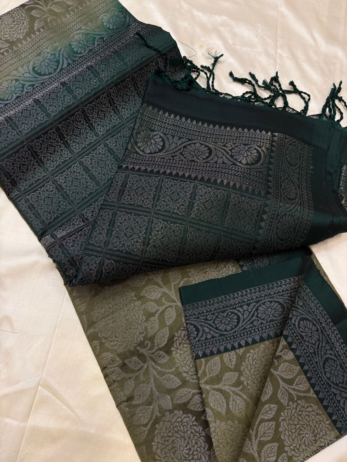 Classic Fern Green & Pine Green Elegance Handloom Soft Silk Saree SS25296