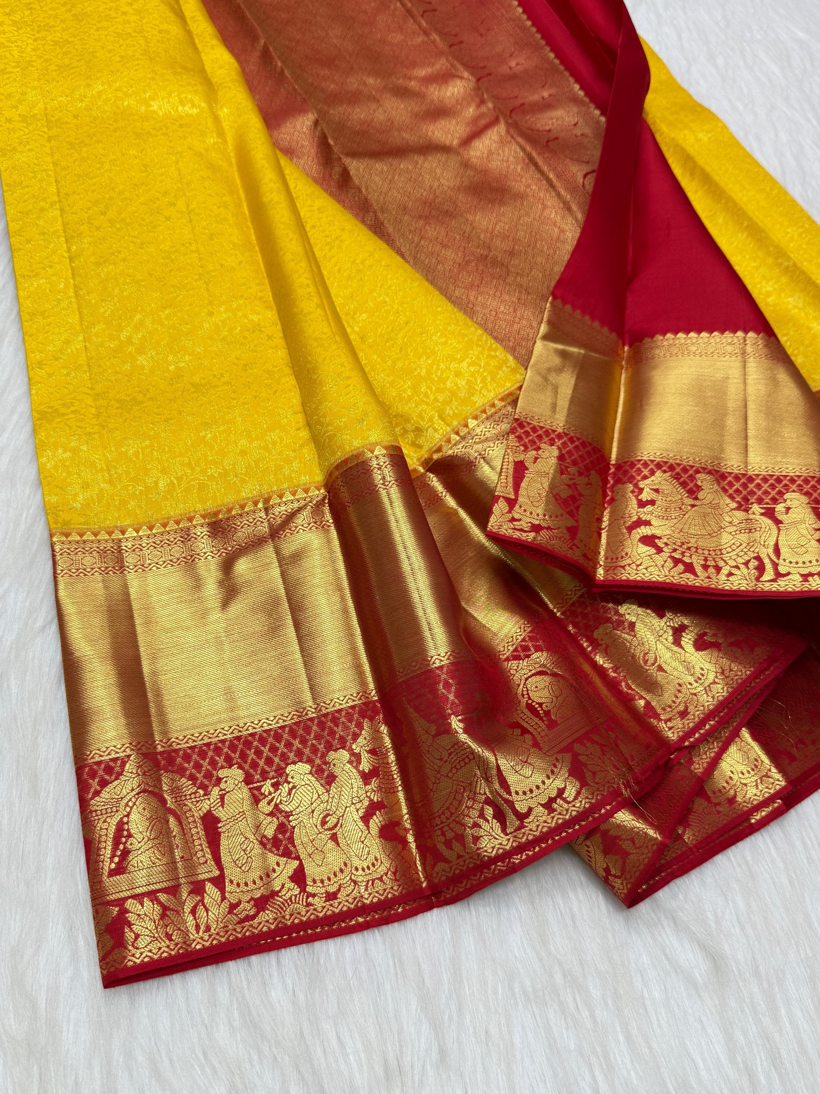 Classic Golden Yellow & Chilli Red Korvai Zari Bridal Elegance Kanchipuram Handloom Silk Saree SS26024