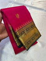 Load image into Gallery viewer, Classic Dark Pink &amp; Green 2gm Zari Elegance Kanchipuram Handloom Silk Saree SS23791
