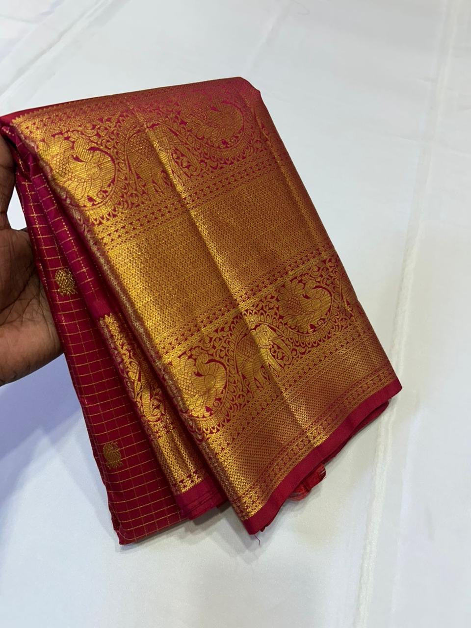 Classic Maroon Pink Elegance Kanchipuram Silk Saree SS23915