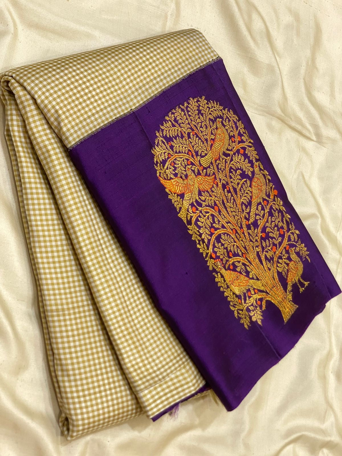Classic Butter Cream & Violet Meena Butta Kanchipuram Handloom Silk Saree SS26324