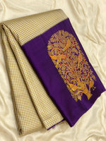 Load image into Gallery viewer, Classic Butter Cream &amp; Violet Meena Butta Kanchipuram Handloom Silk Saree SS26324

