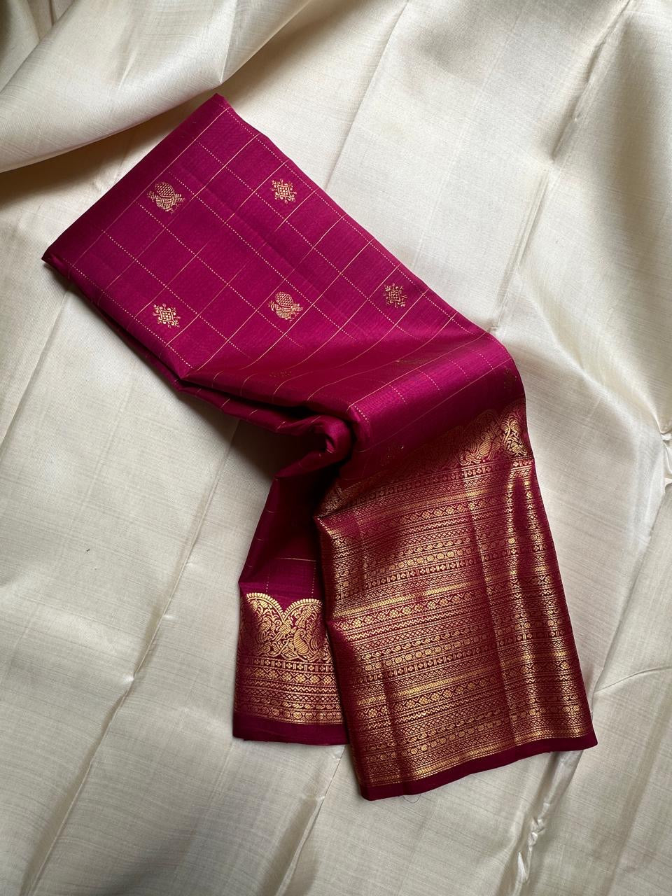 Classic Berry Pink Elegance Kanjivaram Handloom Silk Saree SS23371