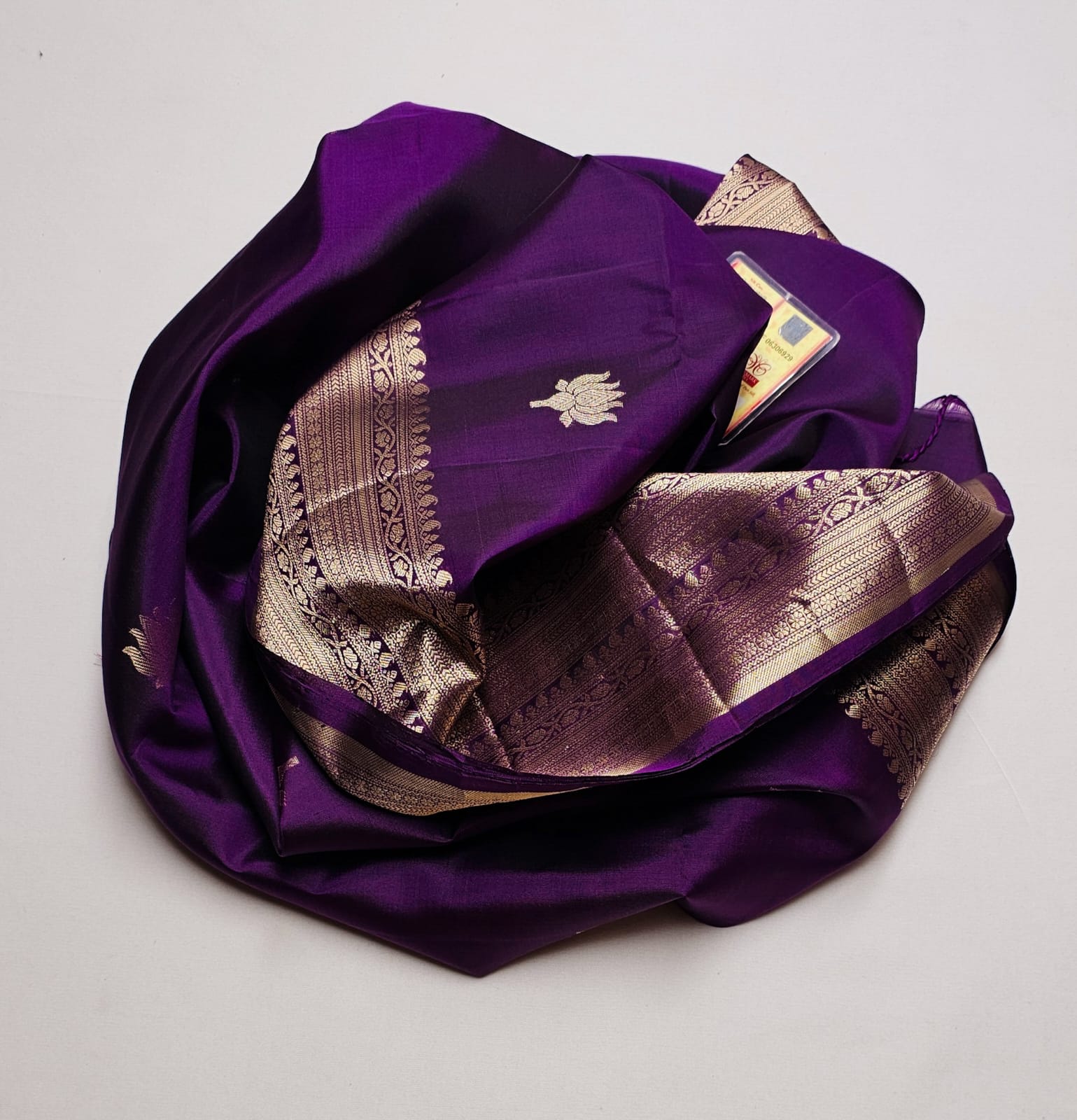 Classic Vadamalli Double Warp Elegance Handloom Soft Silk Saree SS26432