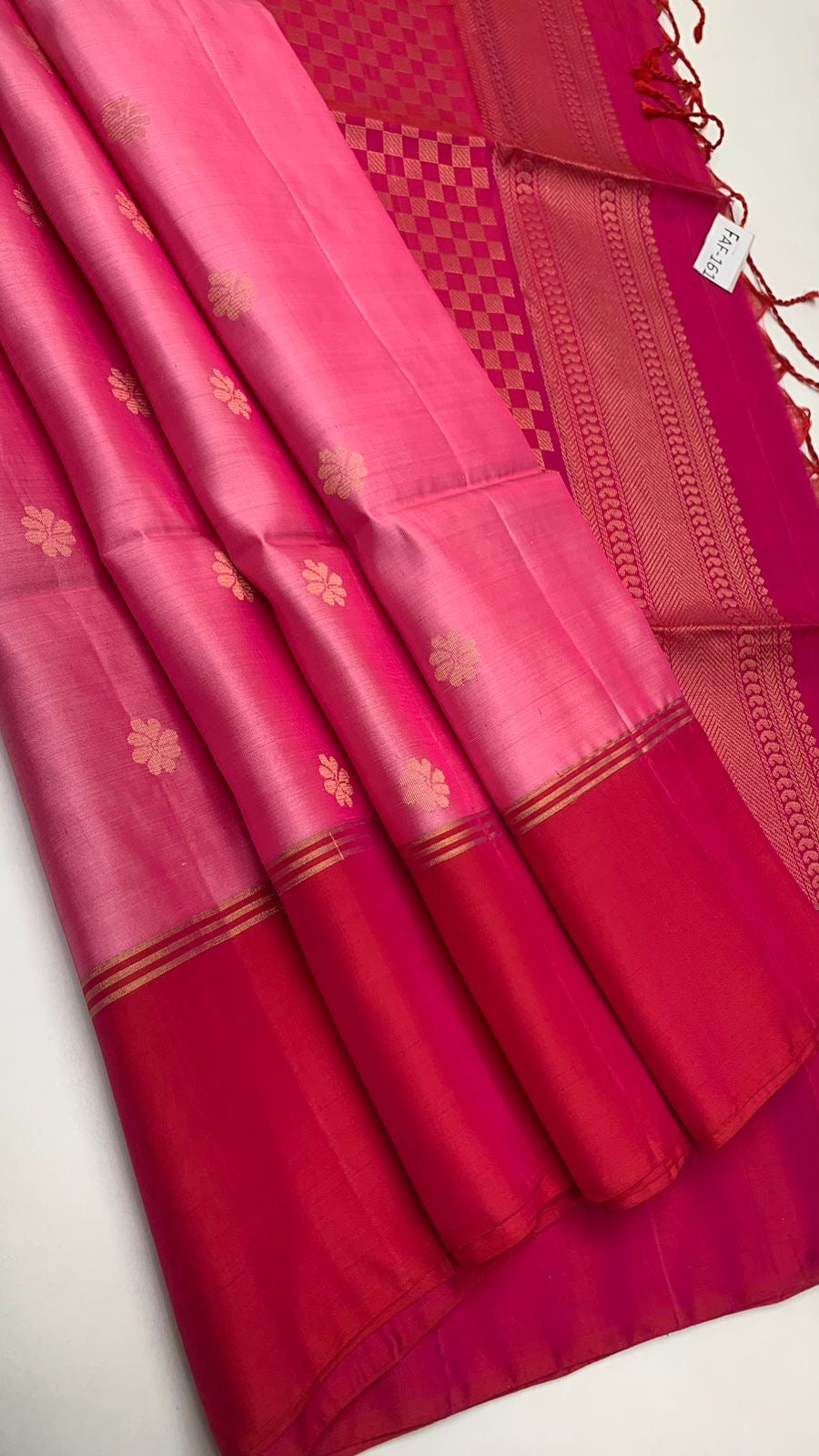 Classic Rose & Pinkish Red Elegance Handloom Soft Silk Saree SS23269