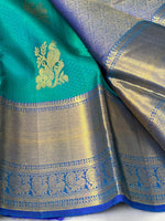 Load image into Gallery viewer, Classic Sea Green &amp; Royal Blue 2gm Zari Elegance Kanchipuram Handloom Silk Saree SS24126
