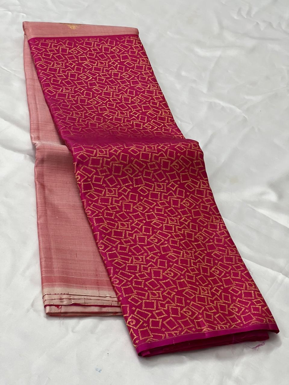 Classic Pastel Pink & Deep Pink 1gm Zari Elegance Kanchipuram Handloom Silk Saree SS23627