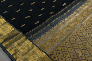 Classic Charcoal Black & Silver Grey Elegance Kanchipuram Handloom Silk Saree SS20651