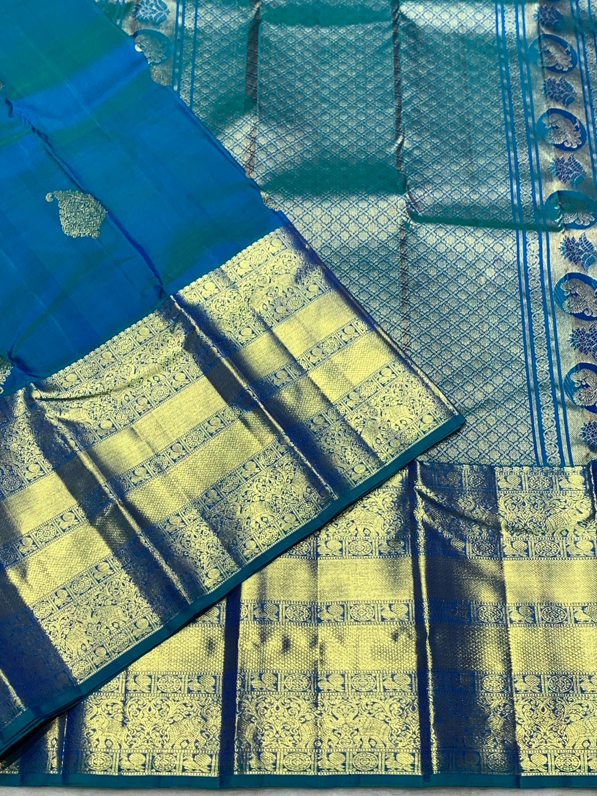 Classic Peacock Blue 2gm Zari Bridal Elegance Kanchipuram Handloom Silk Saree SS24772