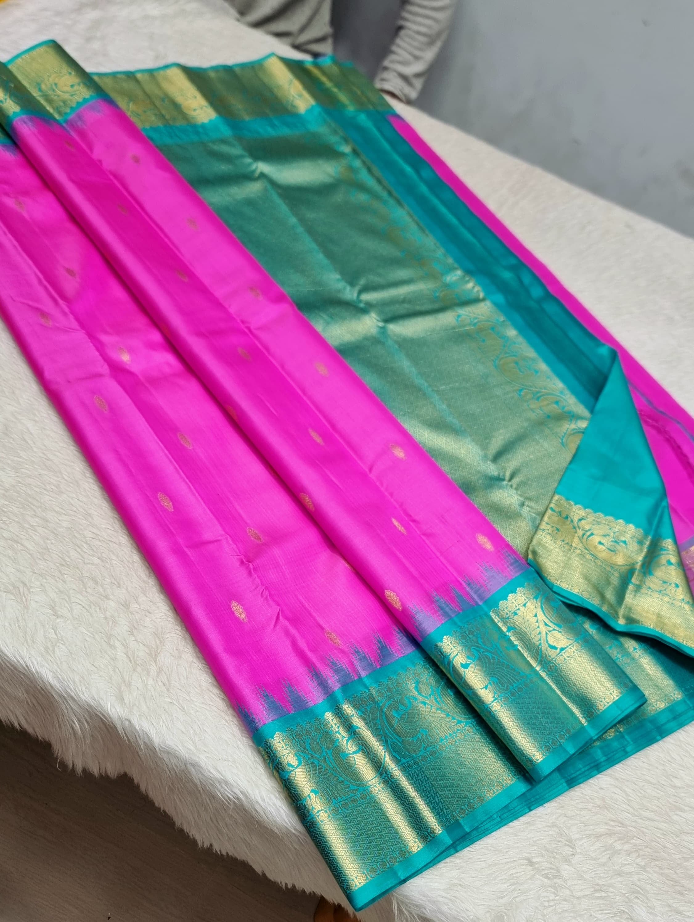 Classic Fuchsia Pink & Teal Green 1gm Zari Kanchipuram Handloom Silk Saree SS25691
