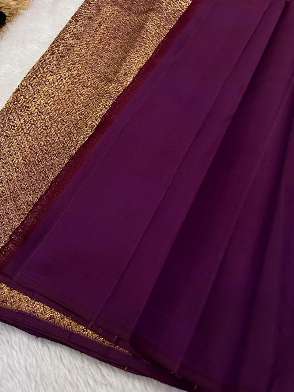 Classic Berry Plum Bridal Elegance Kanchipuram Handloom Silk Saree SS22060