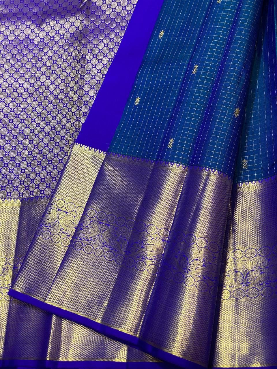 Classic Peacock Blue 2gm Zari Vaira Oosi Checks Kanchipuram Handloom Silk Saree SS25896