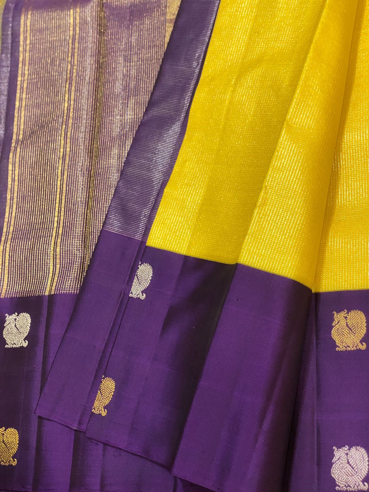 Classic Sunny Yellow & Violet 2gm Zari Vaira Oosi Checks Kanchipuram Handloom Silk Saree SS26327