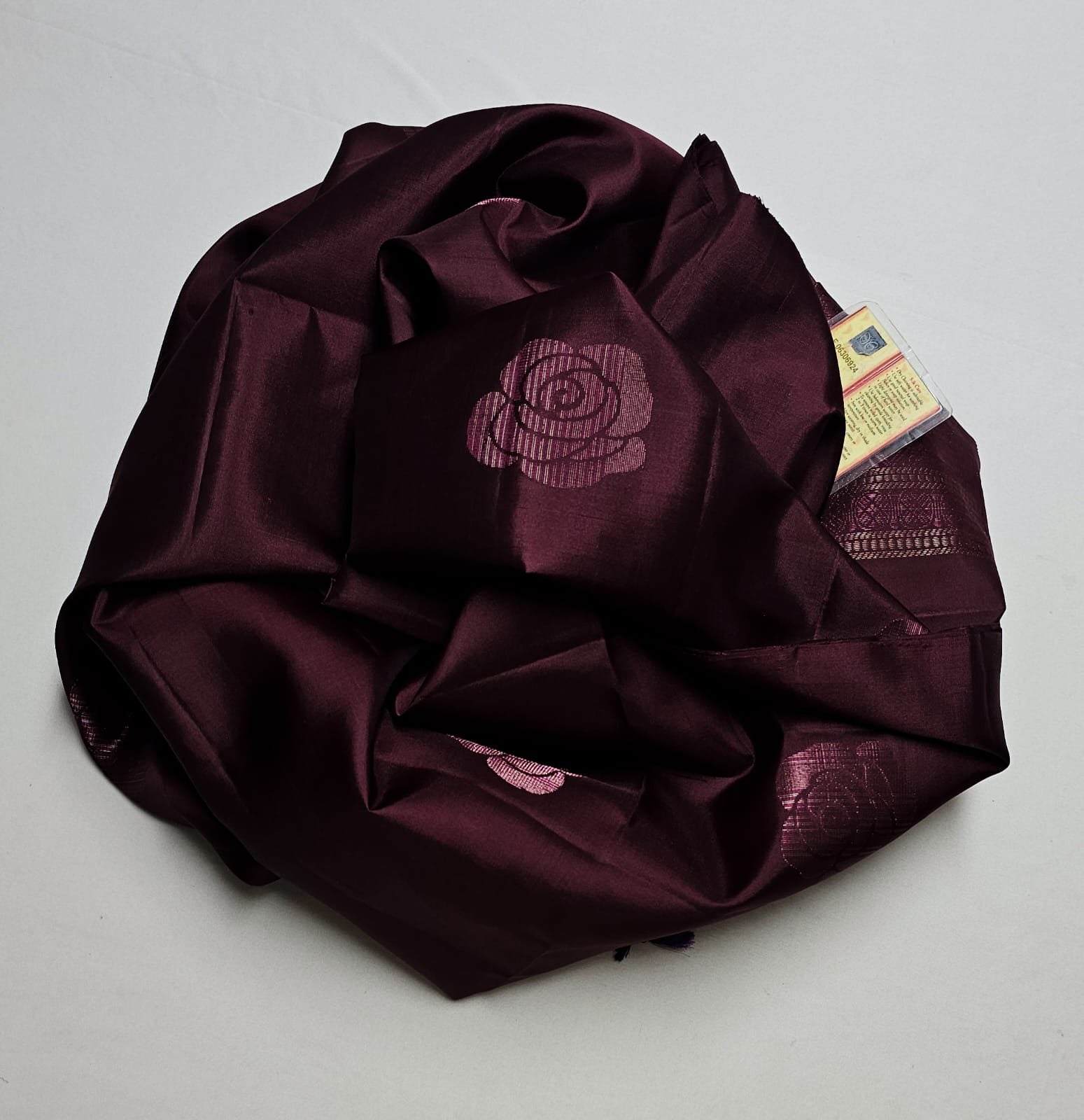 Classic Plum Elegance Handloom Soft Silk Saree SS25736