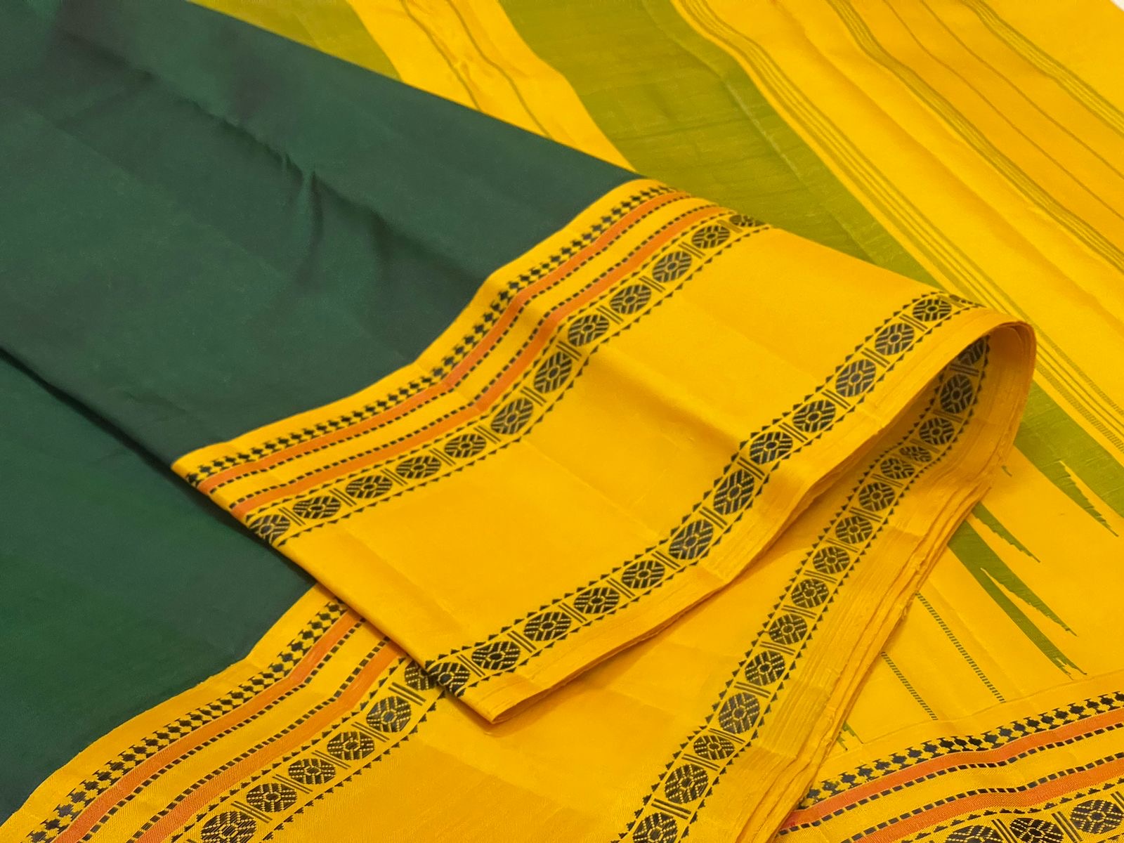 Classic Bottle Green & Mustard Yellow Thread Korvai Kanchipuram Handloom Silk Saree SS25954