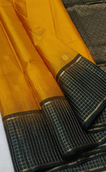 Load image into Gallery viewer, Classic Mango Yellow &amp; Bottle Green Handloom Soft Silk Saree SS27269
