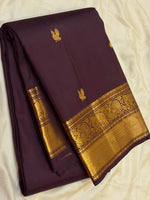Load image into Gallery viewer, Classic Dark Coffee Brown 2gm Zari Vintage Elegance Kanchipuram Handloom Silk Saree SS27659
