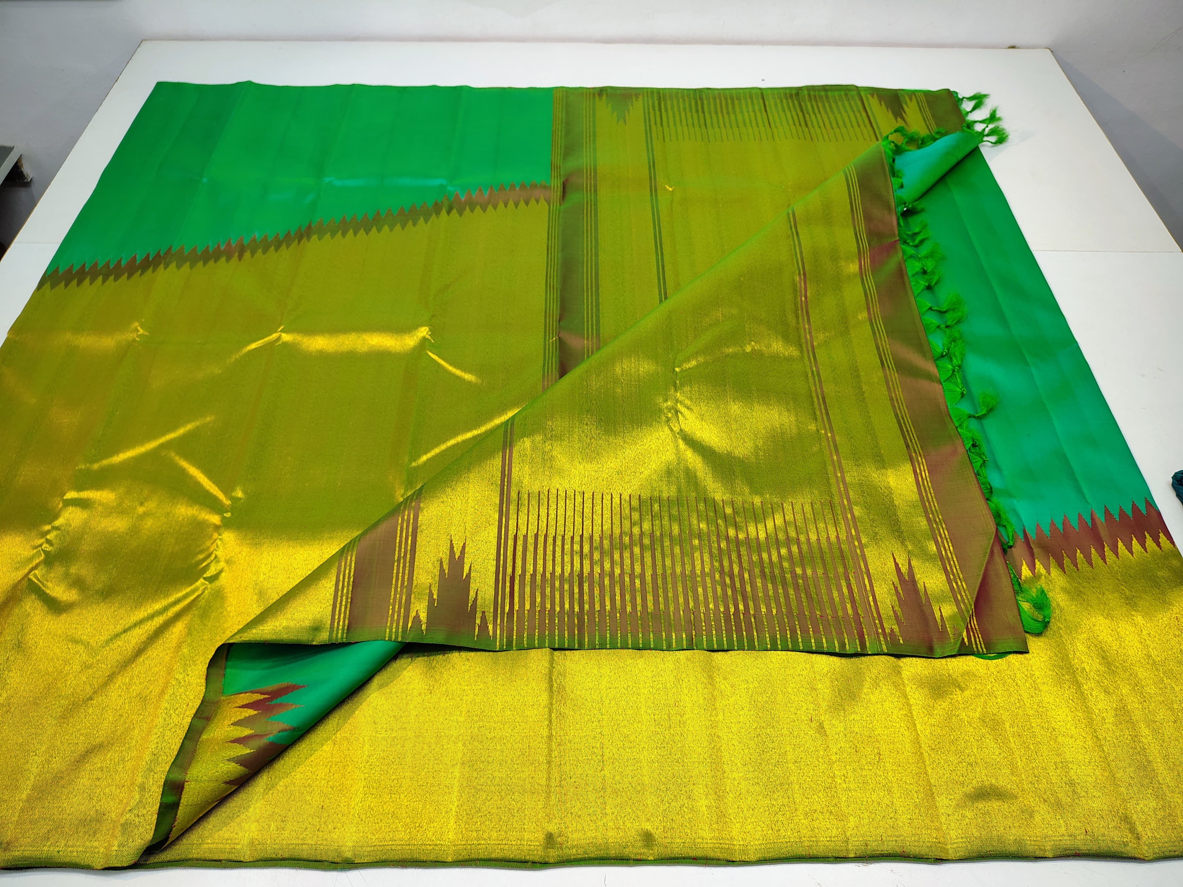 Classic Sea Green 1gm Zari Rising Temple Border Elegance Kanchipuram Handloom Silk Saree SS24756