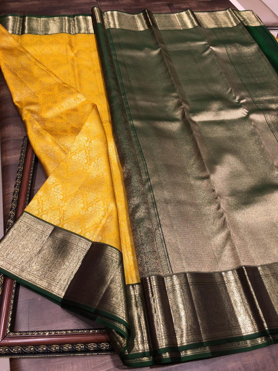 Classic Sunny Yellow & Bottle Green Bridal Elegance Kanchipuram Handloom Silk Saree SS26696
