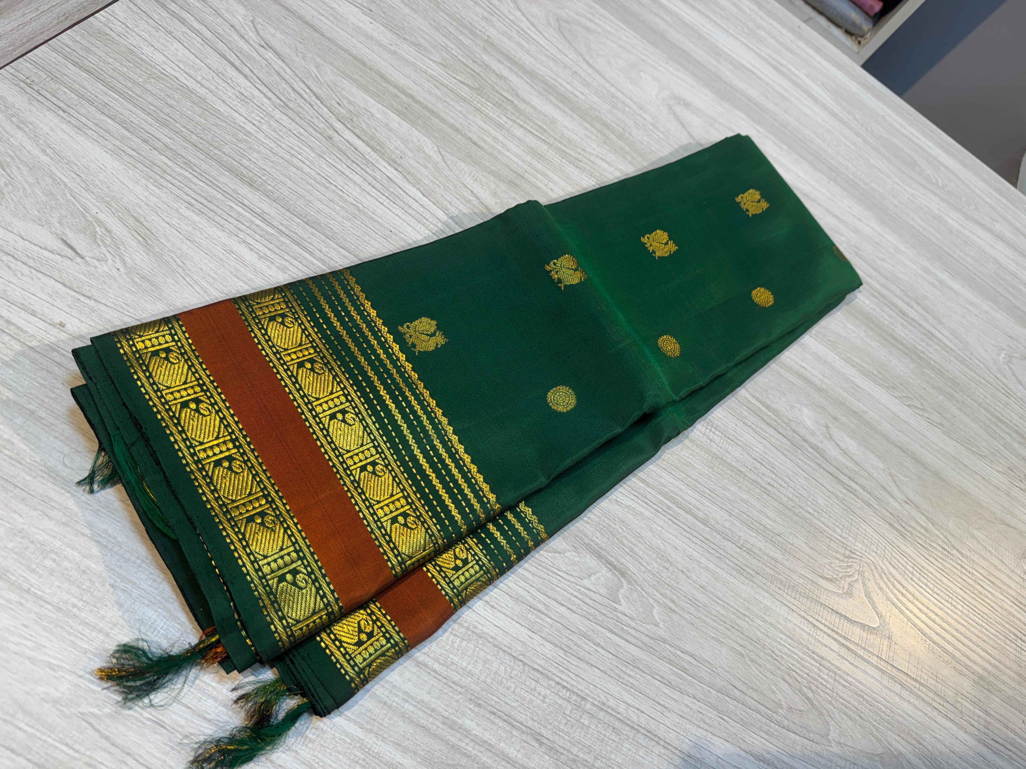 Classic Green Kanchipuram Handloom Silk Saree SS26578