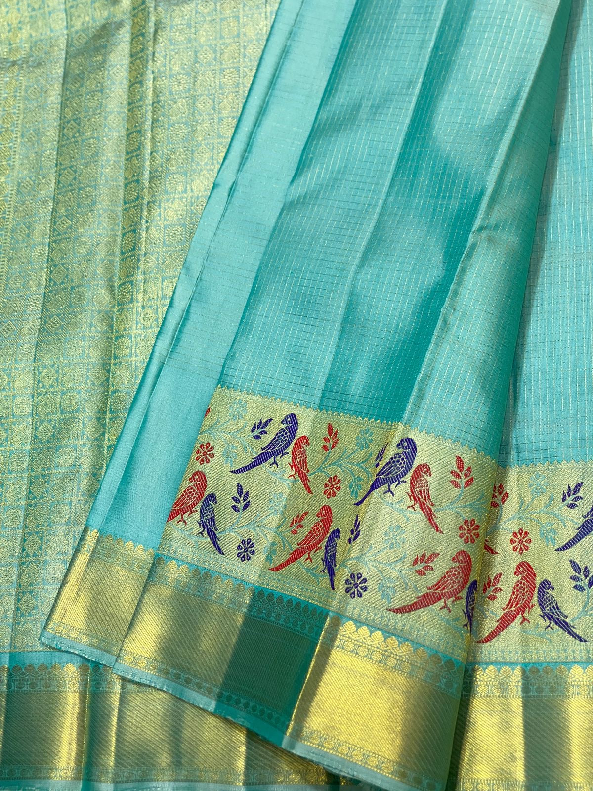 Classic Aqua 2gm Zari Paithani Vaira Oosi Checks Kanchipuram Handloom Silk Saree SS26507