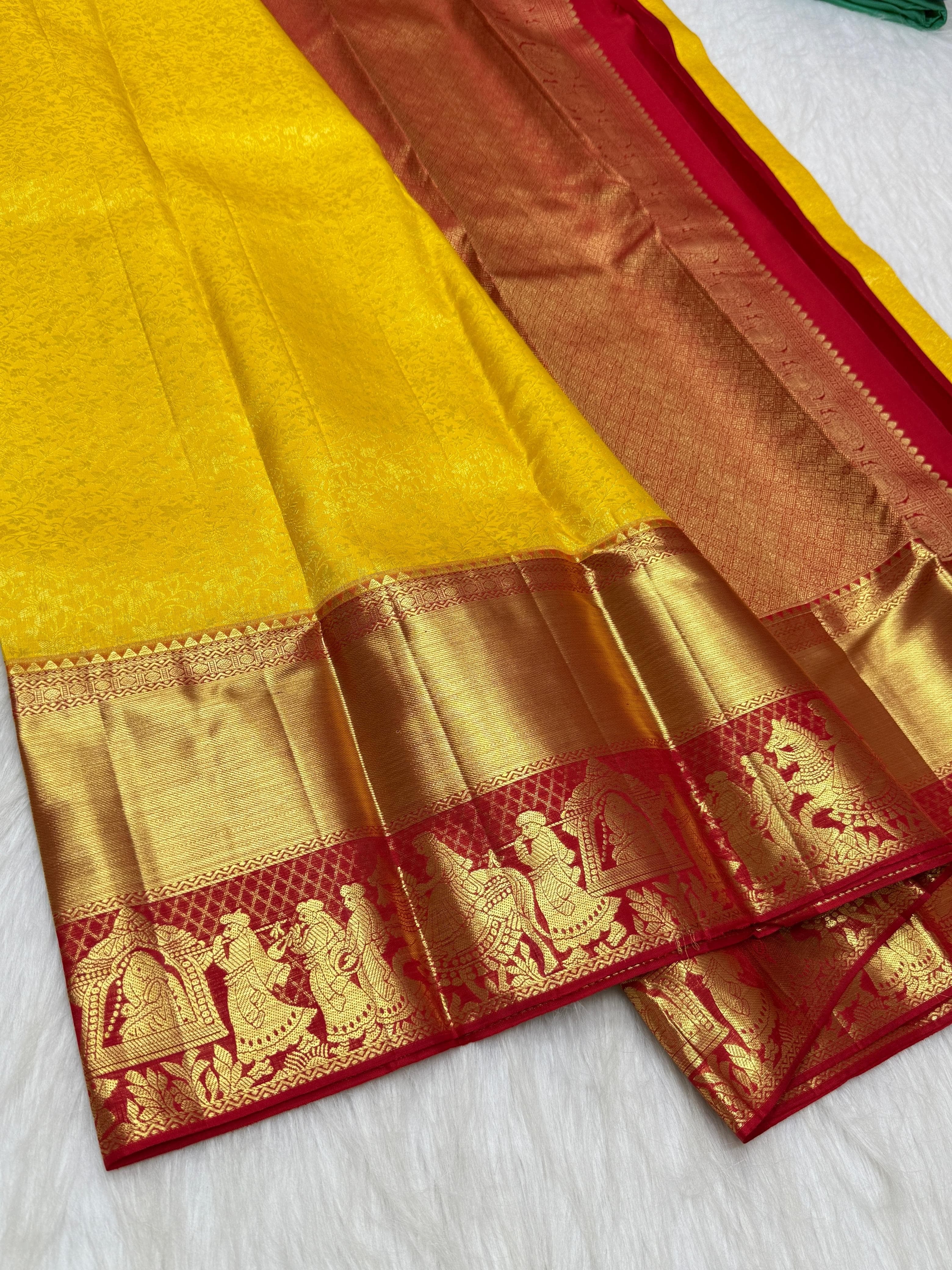 Classic Golden Yellow & Chilli Red Korvai Zari Bridal Elegance Kanchipuram Handloom Silk Saree SS26024