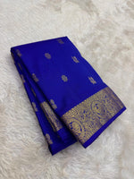 Load image into Gallery viewer, Classic Royal Blue Elegance Kanchipuram Handloom Silk Saree SS27238
