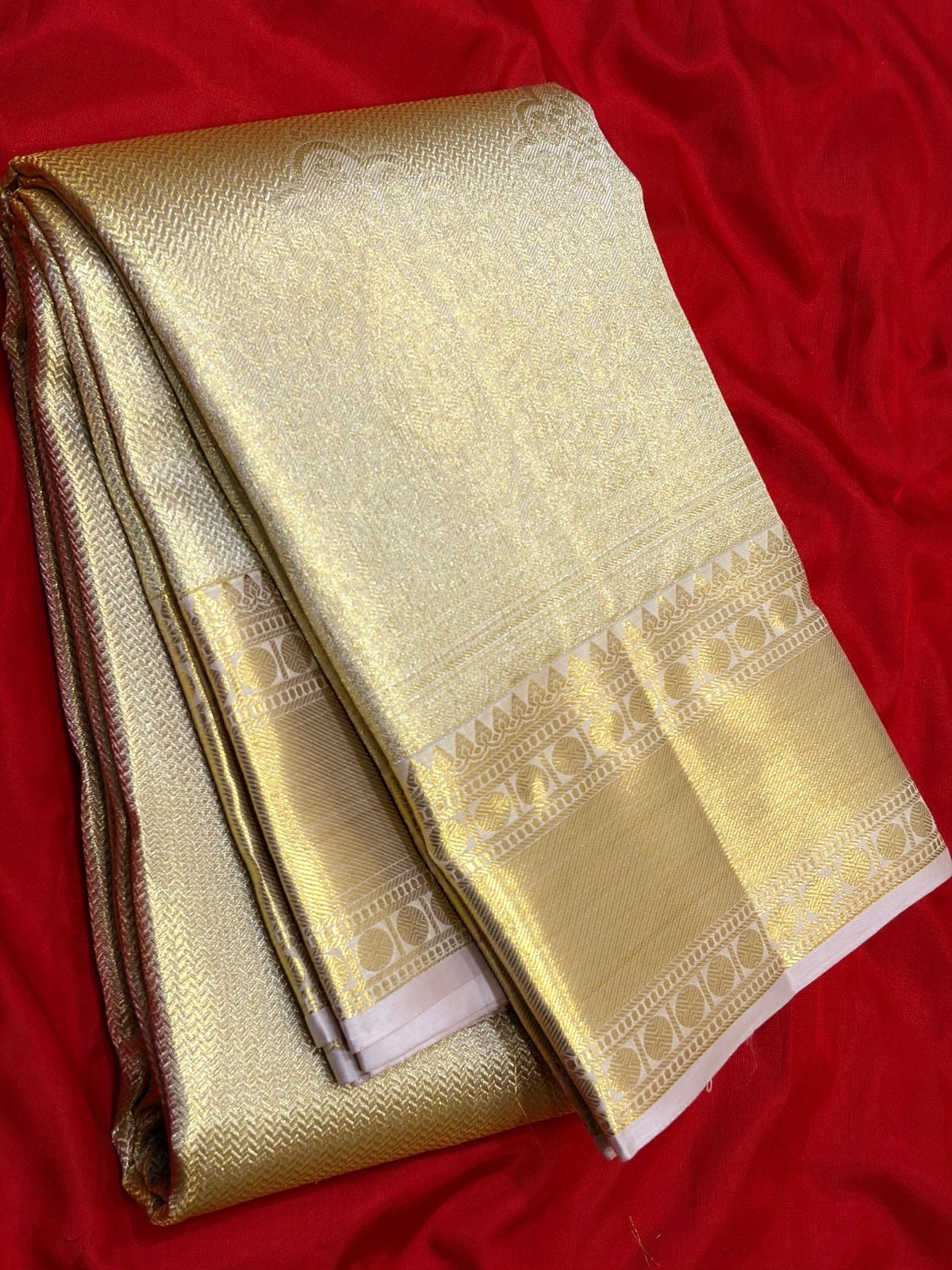 Classic Shimmer Gold 2gm Zari Brocade Tissue Bridal Elegance Kanchipuram Handloom Silk Saree SS26659