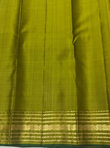 Classic Maroon & Olive Green 2gm Zari Elegance Kanchipuram Handloom Silk Saree SS24763