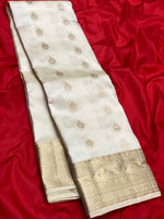 Load image into Gallery viewer, Classic White 1gm Zari Elegance Kanchipuram Handloom Silk Saree SS23475
