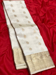 Classic White 1gm Zari Elegance Kanchipuram Handloom Silk Saree SS23475