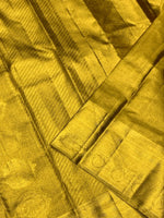 Load image into Gallery viewer, Classic Gold 2gm Zari Bridal Elegance Kanchipuram Handloom Silk Saree SS24820
