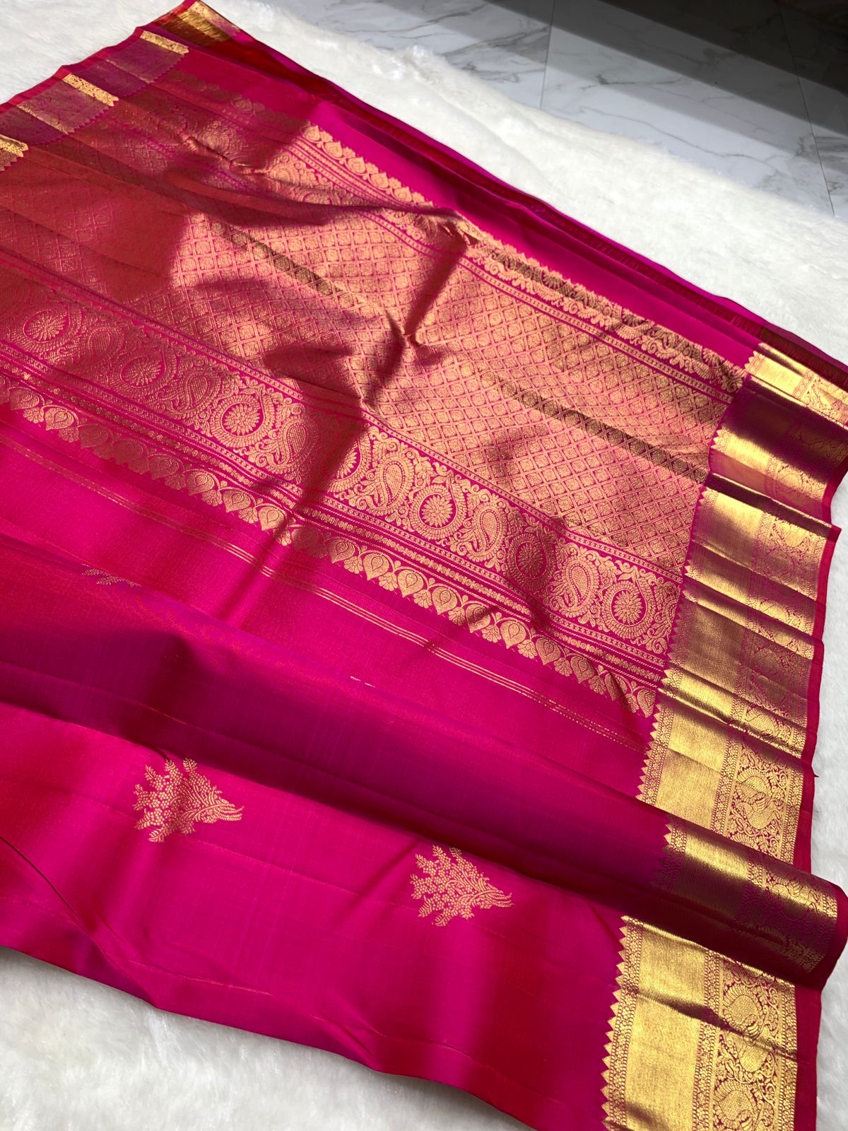 Classic Pinkish Magenta Elegance Kanchipuram Handloom Silk Saree SS25434