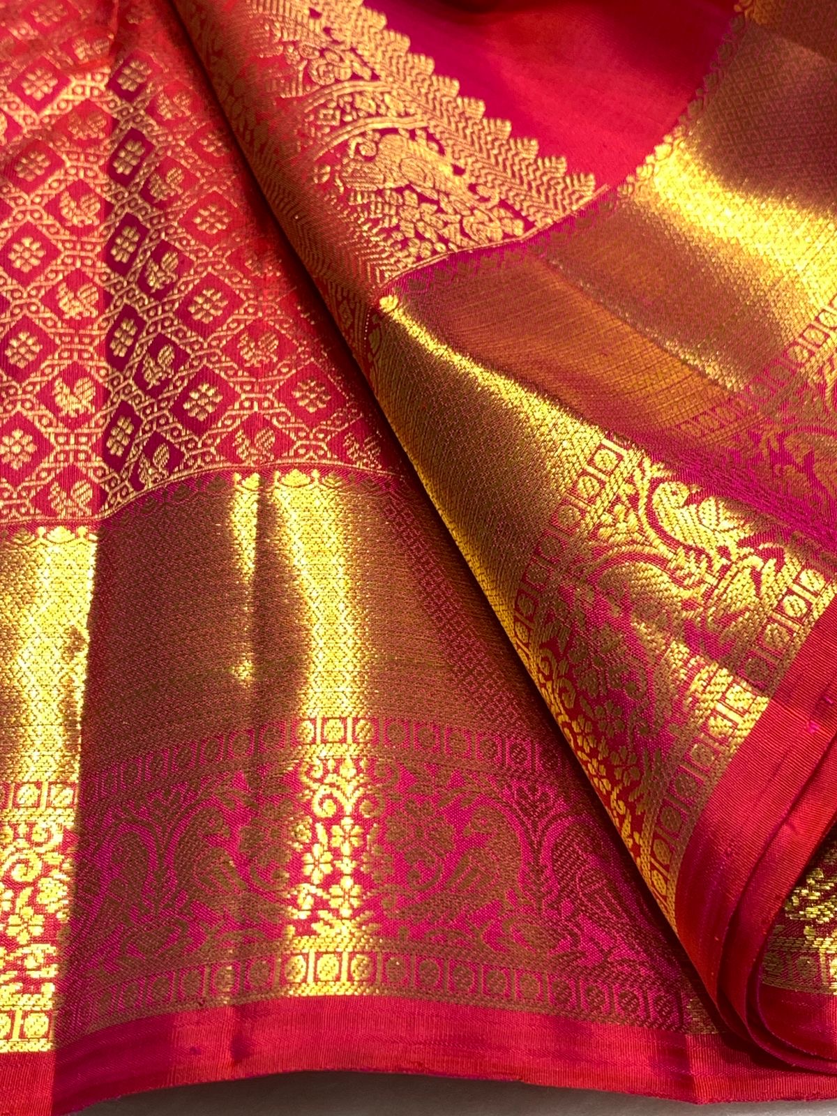 Classic Garnet Red 2gm Zari Bridal Elegance Kanchipuram Handloom Silk Saree SS24101