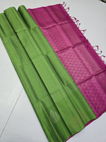 Load image into Gallery viewer, Classic Spring Green &amp; Onion Pink Elegance Handloom Soft Silk Saree SS25668
